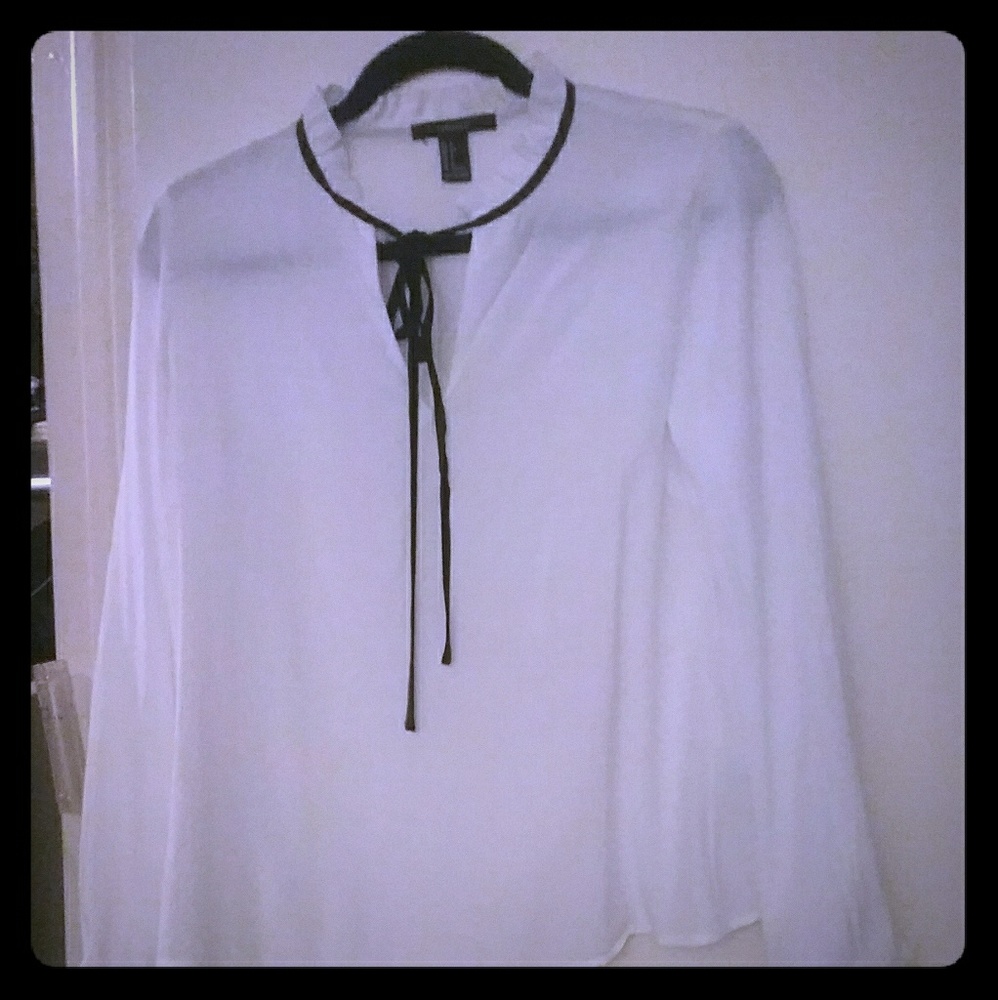 chiffon blouse with ruffle collar and tie detail